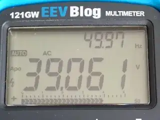 Linear PSU ground-to-earth voltage