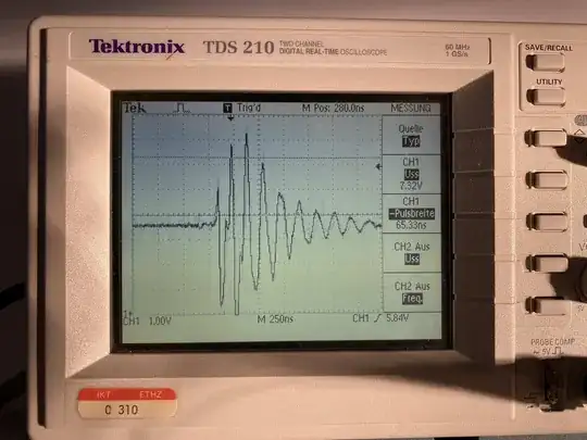 zoomed in view of I2C bus when engine is running