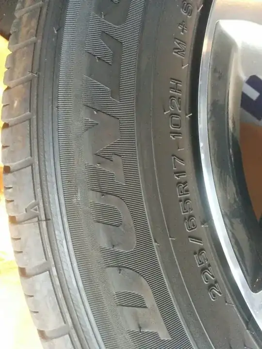 here is the picture of the damage me think it can be repaired.