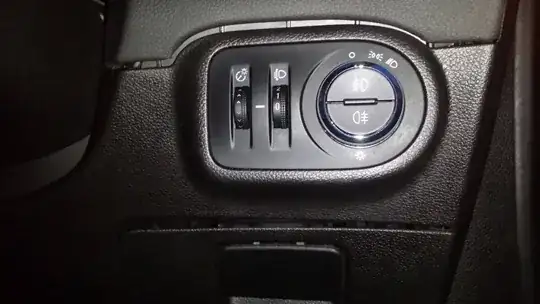 Misaligned Panels