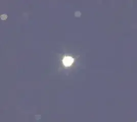 3-vane spider in and out of focus