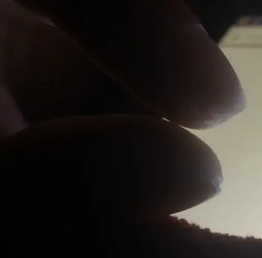 A blur can be seen when fingers almost touch
