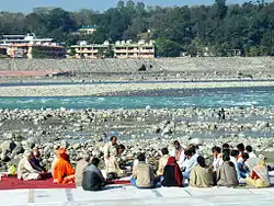 A study group by the eastern banks of Ganges at Muni ki Reti