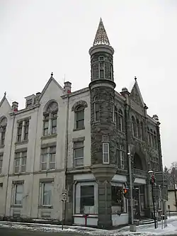 First National Bank of Oxford building in 2009