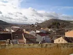 View of the town of Piñel de Arriba (Valladolid) from the atrium of its church.