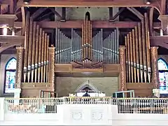 Pipe organ