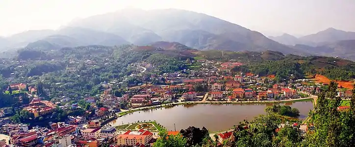 Sa Pa town viewed from Hàm Rồng mountain