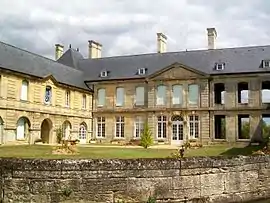 The town hall in Villers-sous-Saint-Leu